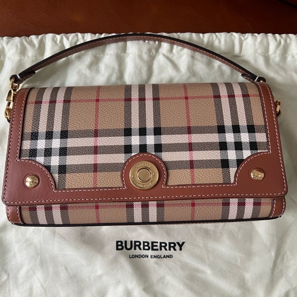 Burberry Top Handle Note Bag - Picture 10 of 13